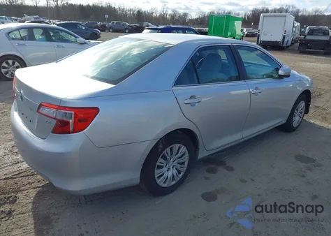 2012 Toyota Camry Le z USA, uszkodzony, nr VIN 4T1BF1FK0CU075179